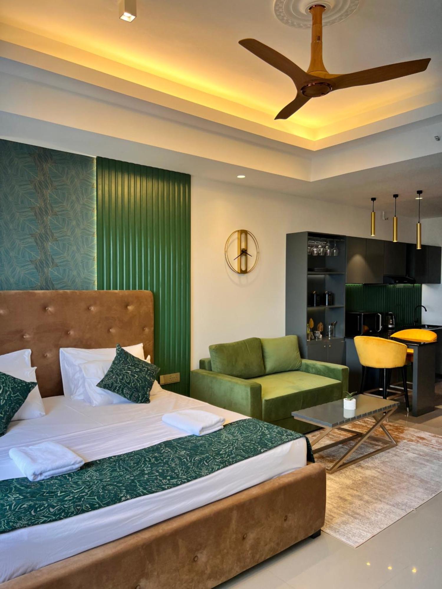 Ocean Breeze Negombo- Tidesend Luxury Beach Apartments Kültér fotó