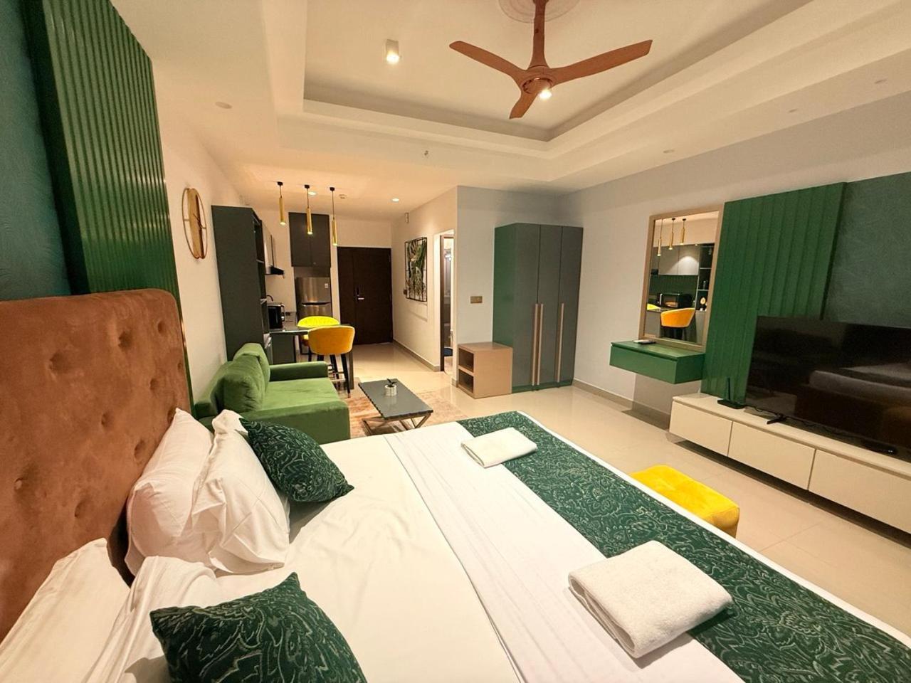 Ocean Breeze Negombo- Tidesend Luxury Beach Apartments Kültér fotó