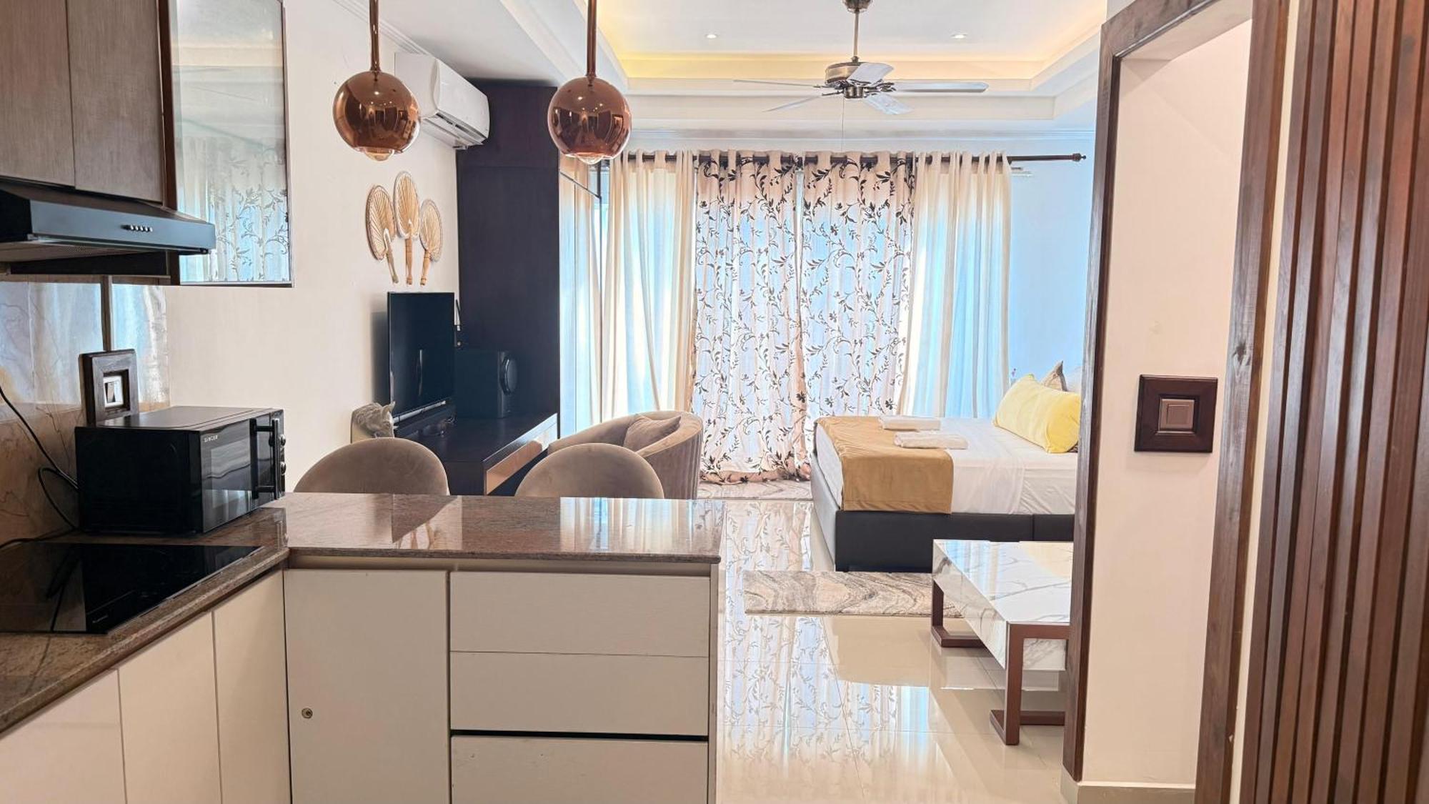 Ocean Breeze Negombo- Tidesend Luxury Beach Apartments Kültér fotó